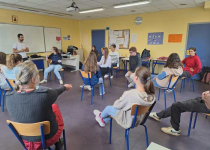 Image La première séance du club théâtre des Châtaigniers